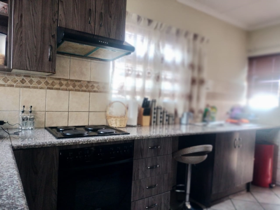 3 Bedroom Property for Sale in Hillside Free State